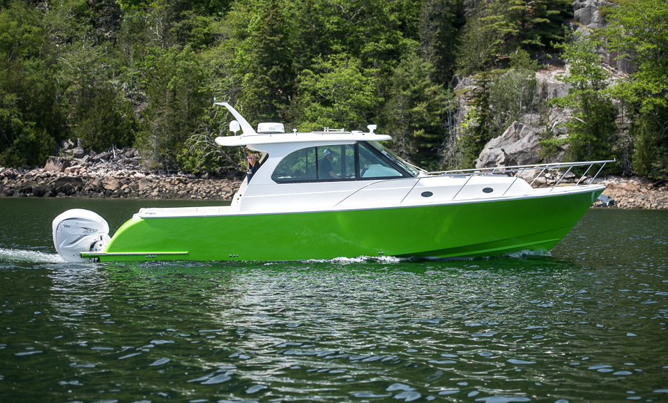 Hinckley Yachts - Sport Boat 40X